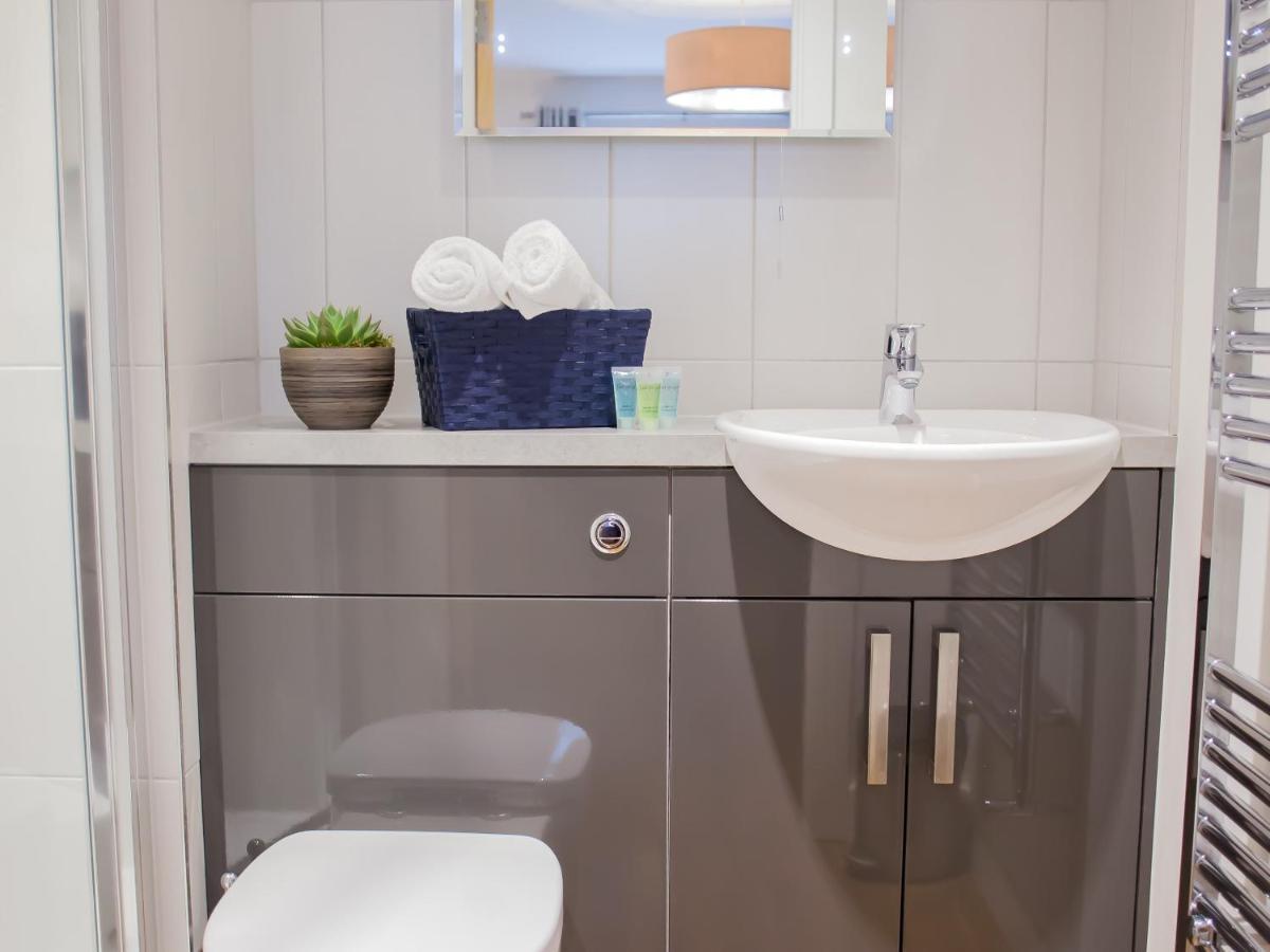Henge House, Bluestone Apartment Бат Экстерьер фото